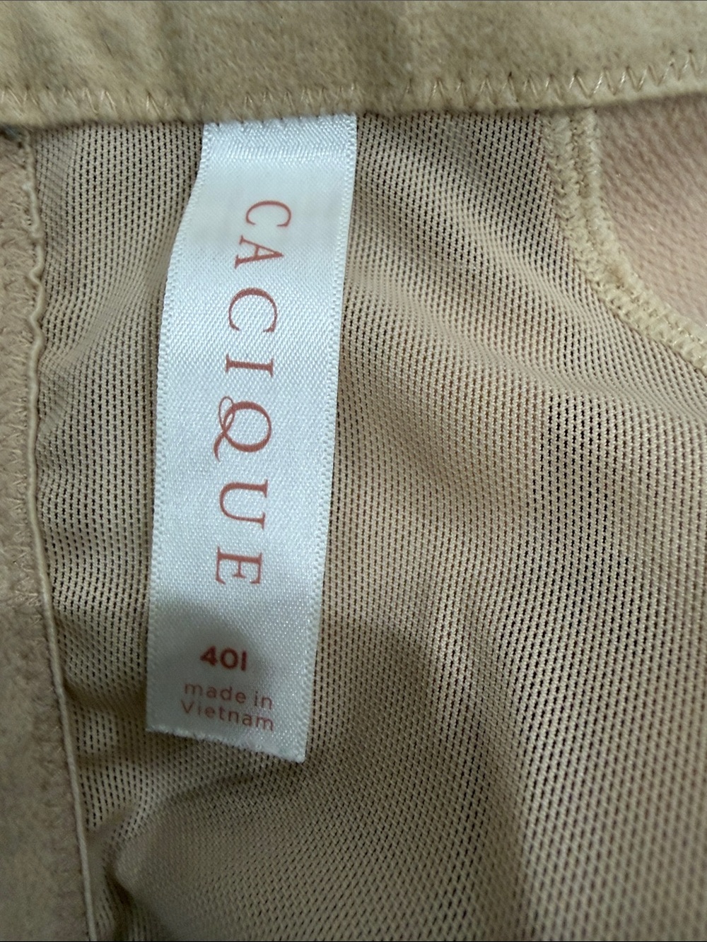 Cacique Beige Lace Underwire Full Coverage Bra
Size 40I
Like new - Picture 3 of 3